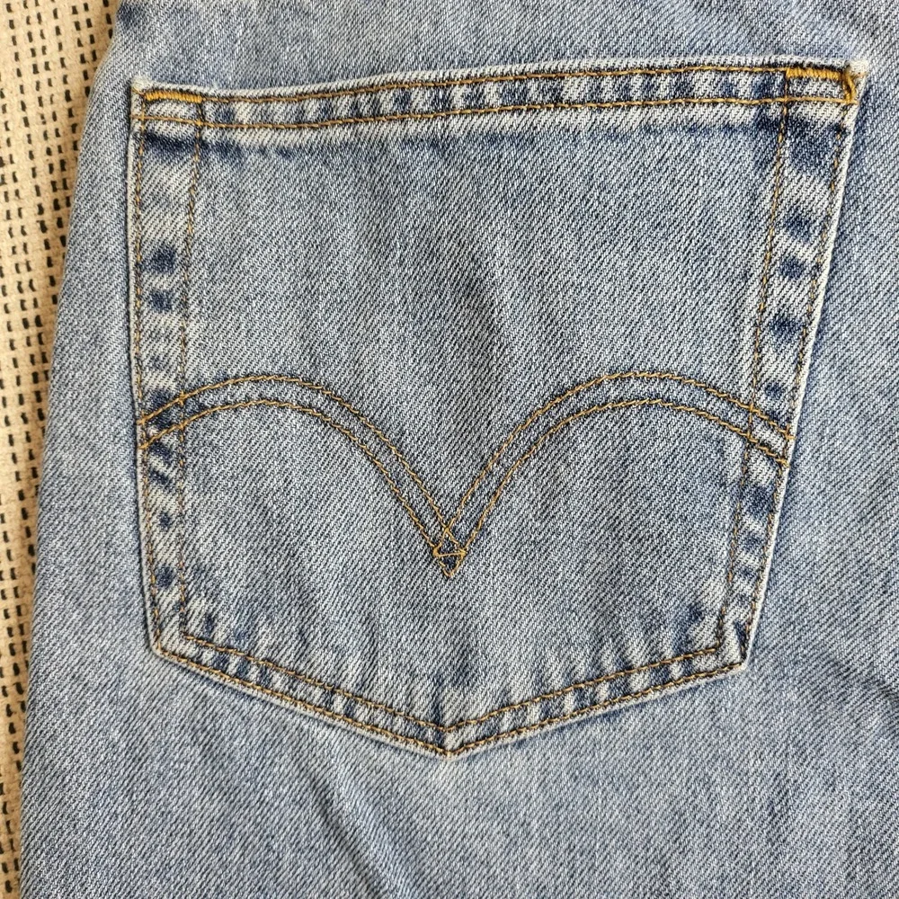 Levis 517 Jeans Mens‎ 38x32 Blue Denim Boot Cut Zip Fly Distressed Hem USA